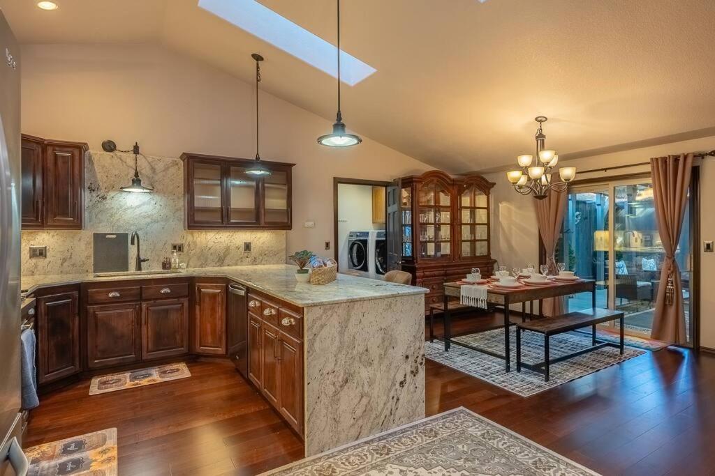Comfy 4B/2B Home Near Dunes & Ocean! Pet Friendly! 플로렌스 외부 사진